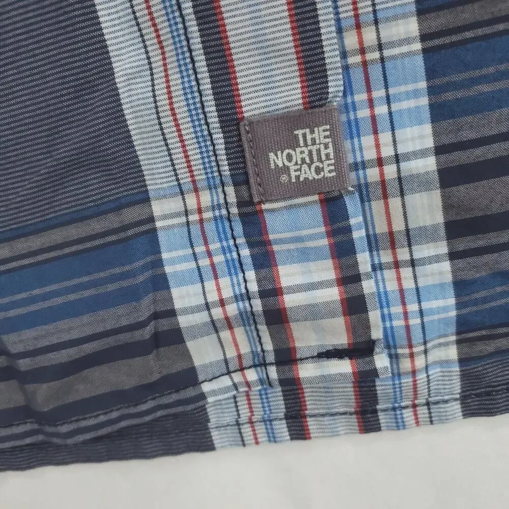 The North Face Shirt Mens Large Blue White Plaid Pocket Classic Button-Up